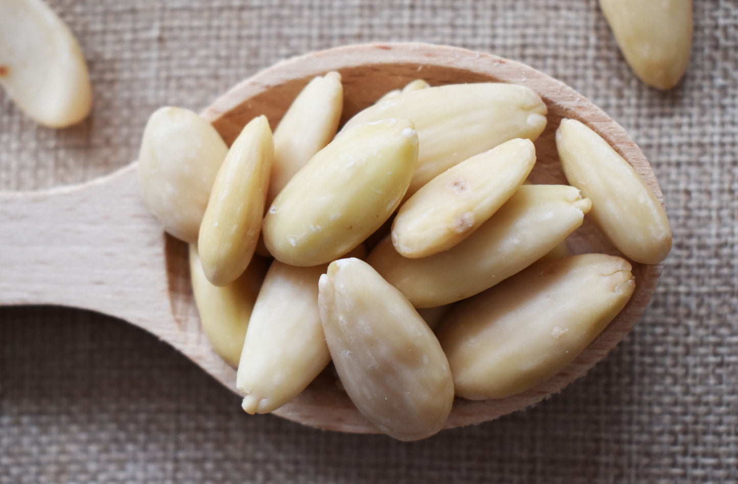 Mandorle Amare pelate