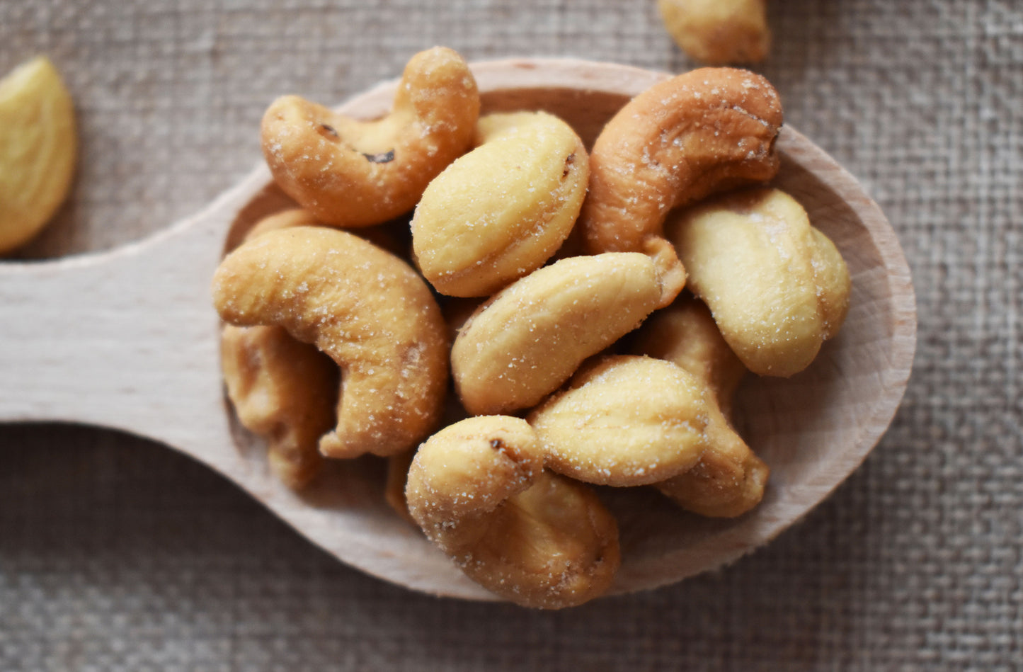 Anacardi salati e tostati